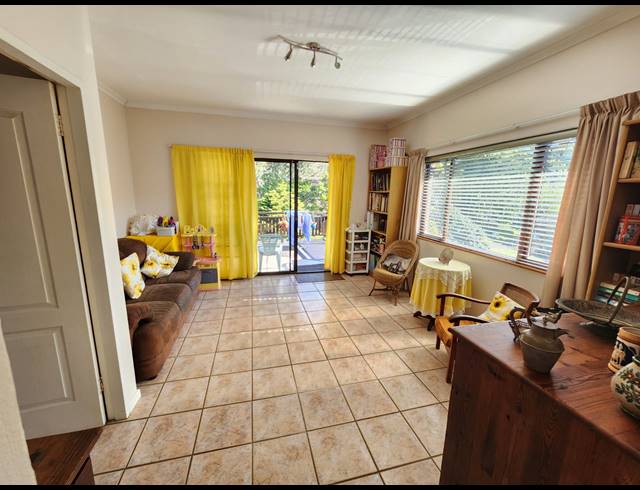 2 BEDROOM APARTMENT TO LET IN HILLCREST PARK